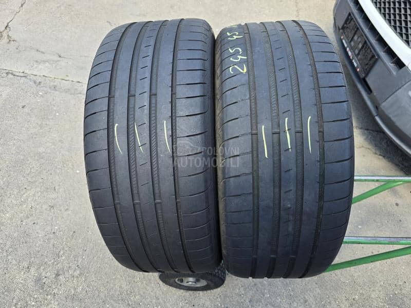 Goodyear 245/45 R18 Letnja