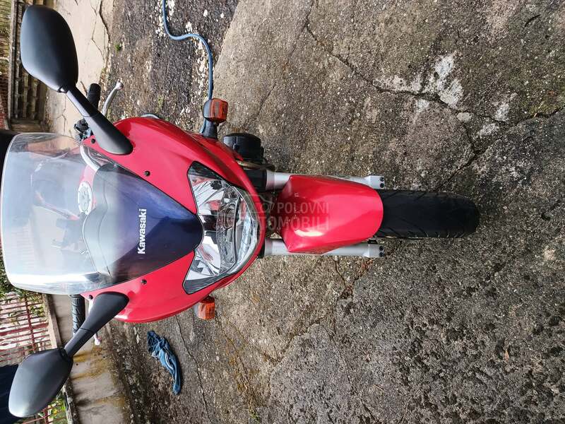 Kawasaki zr7s