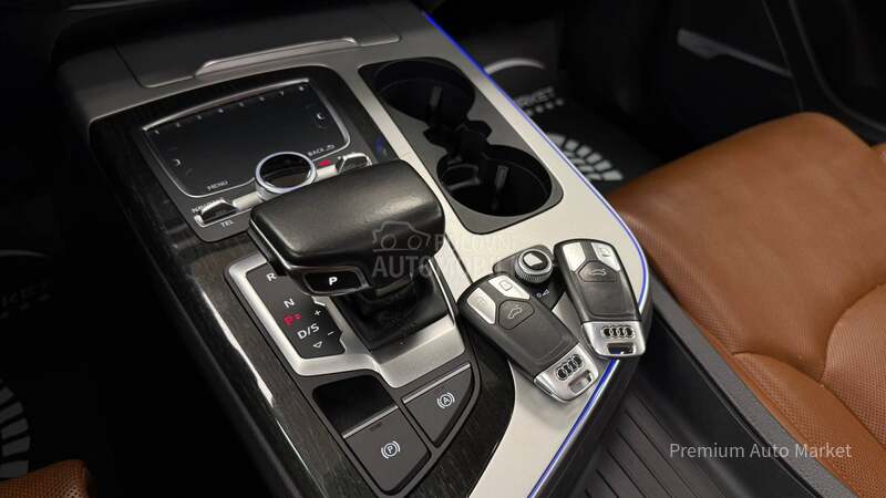 Audi Q7 3.0TDI/SOFT/PANO/FUL