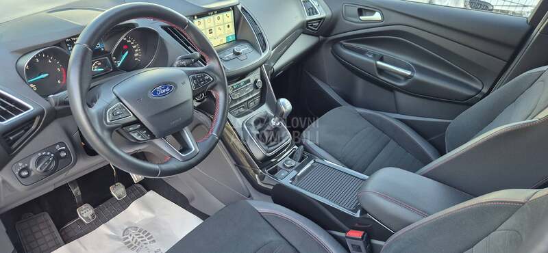 Ford Kuga 1.5 TDCI ST NAV