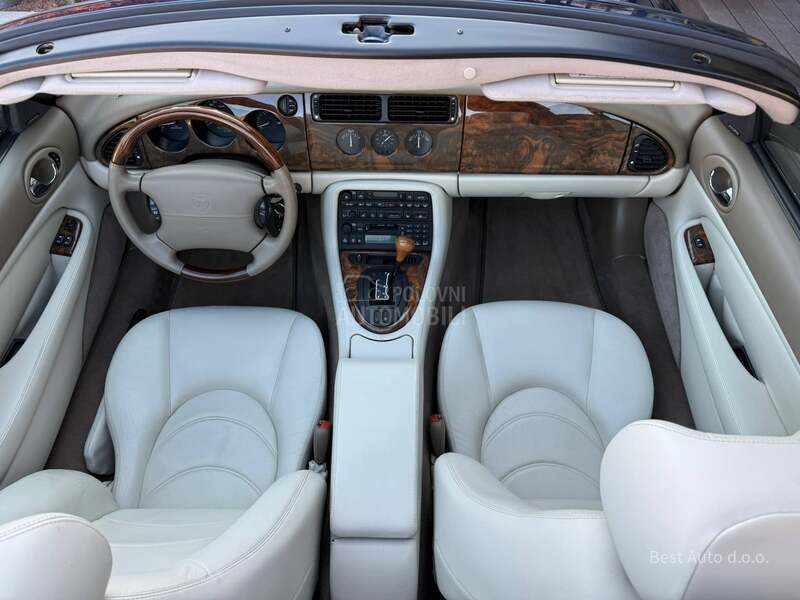 Jaguar XKR 4.0 V8 SUPERCHARGED