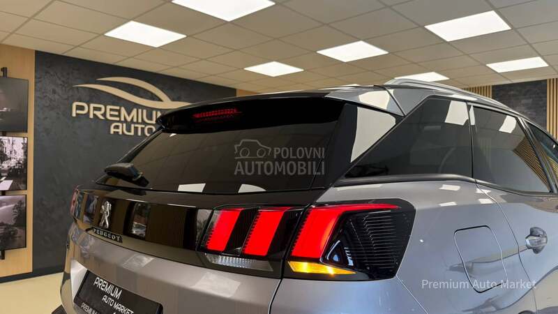 Peugeot 3008 //1.2//PANO/N O V