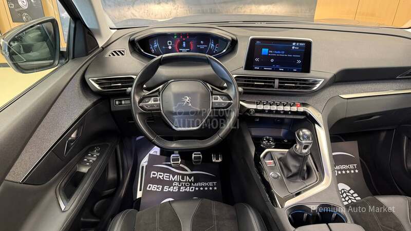 Peugeot 3008 //1.2//PANO/N O V