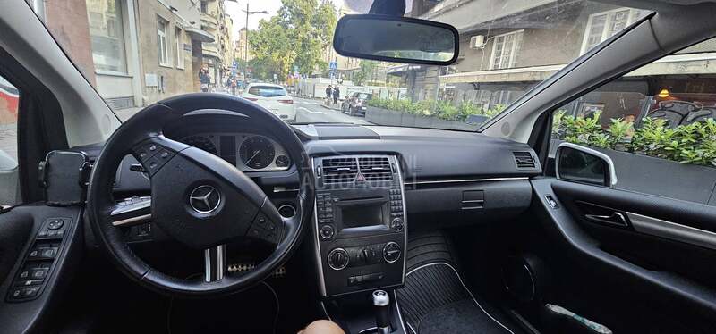 Mercedes Benz B 180 W245
