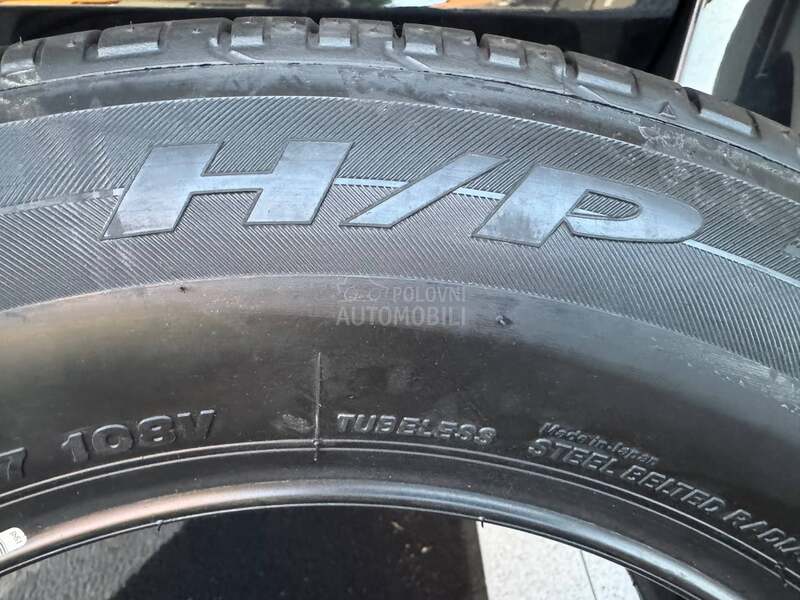 Bridgestone 235/65 R17 Letnja