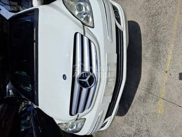 branik hauba za Mercedes Benz B Klasa