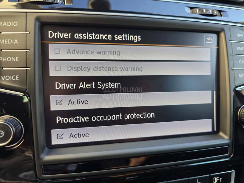 Volkswagen Golf 7 1.6TDI / R Line DSG