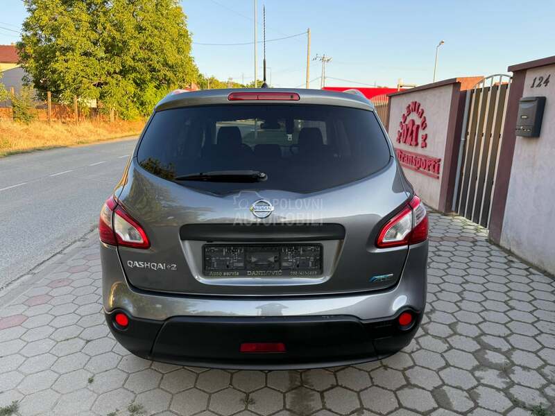 Nissan Qashqai + 2 1,5dci/7.sed/n.avi
