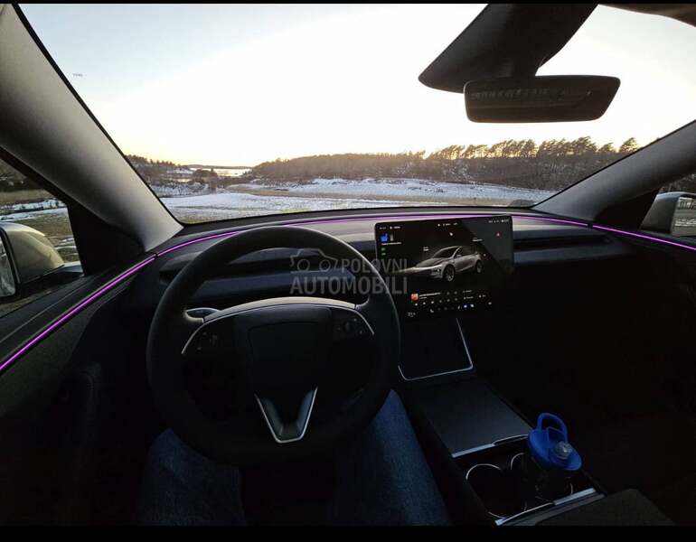 Tesla Model Y T.PumpaAWD Nov