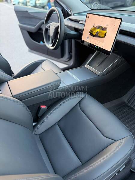 Tesla Model Y T.PumpaAWD Nov