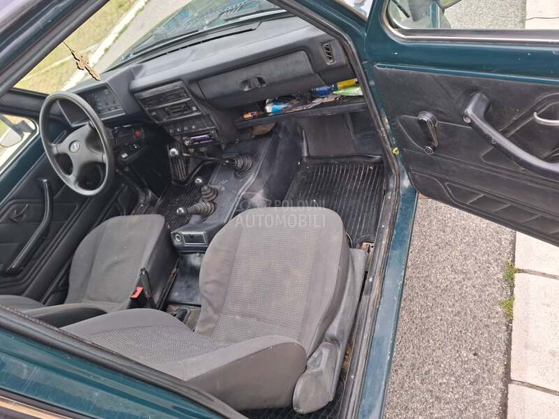 Lada Niva 1.7i