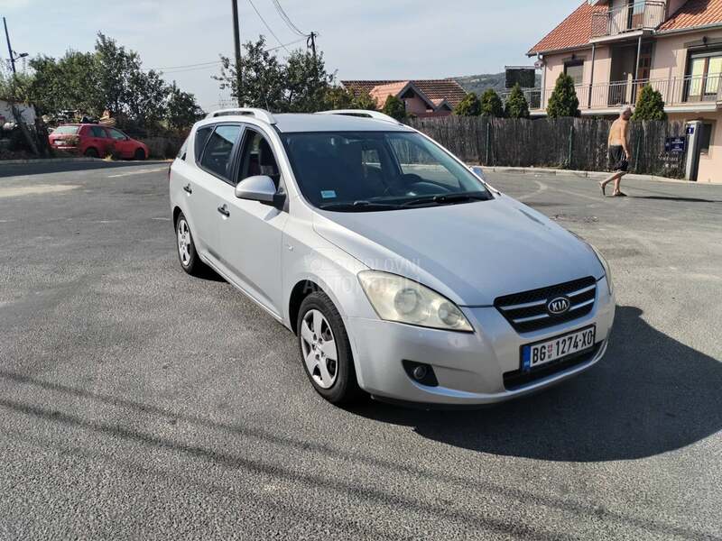 Kia cee`d sw 