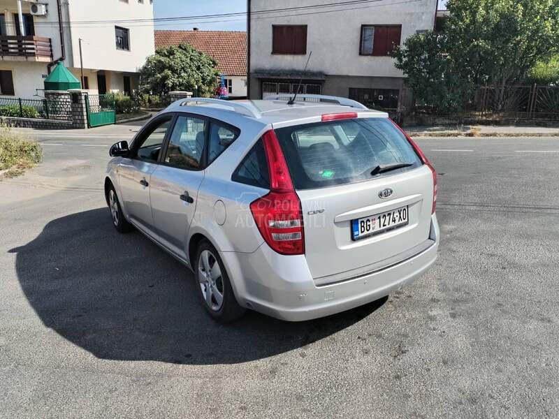 Kia cee`d sw 