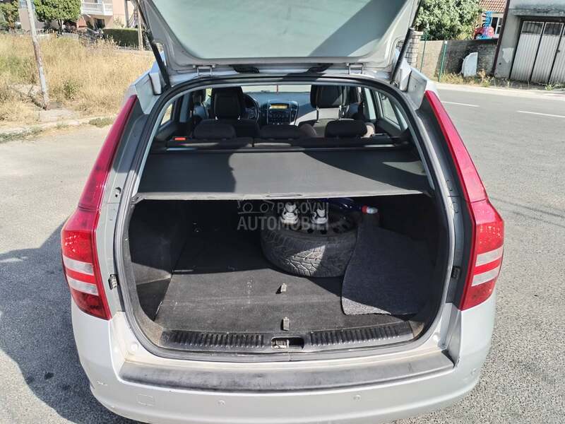 Kia cee`d sw 