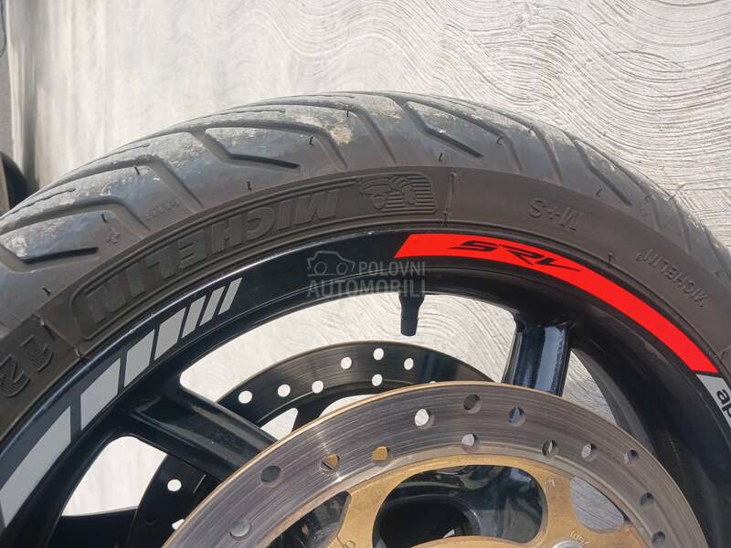 Aprilia SRV 850