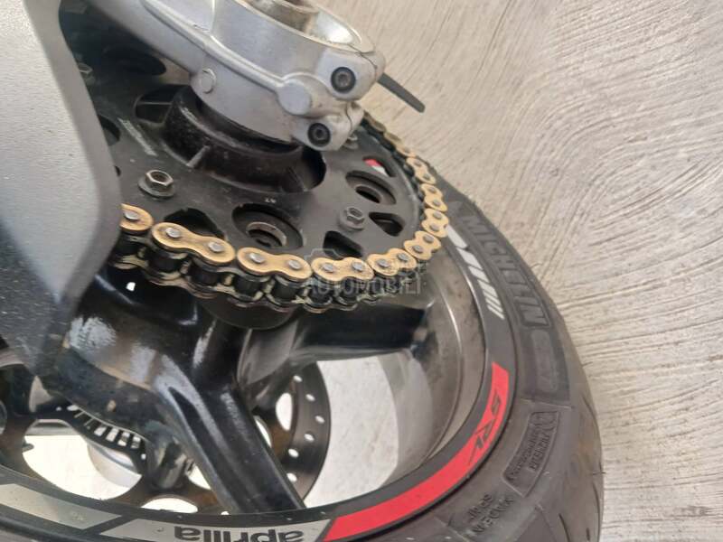 Aprilia SRV 850