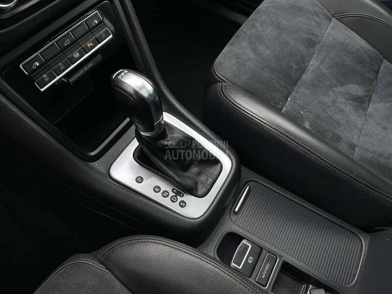 Volkswagen Sharan TDI DSG 7 MESTA CH