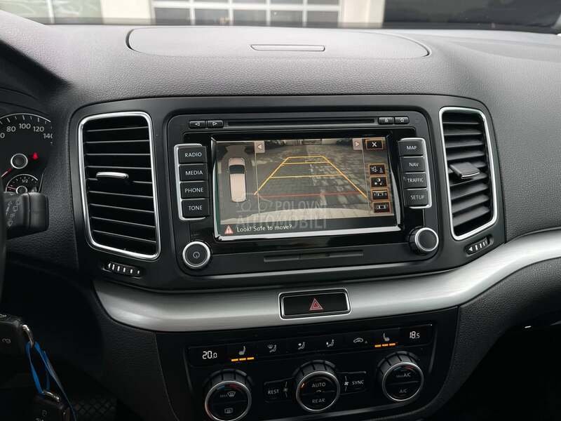 Volkswagen Sharan TDI DSG 7 MESTA CH