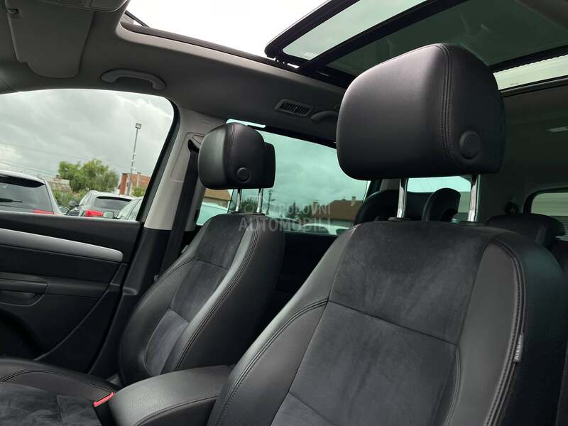 Volkswagen Sharan TDI DSG 7 MESTA CH