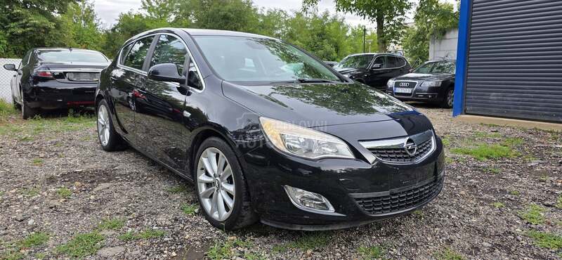 Opel Astra J 1.7 CDTI Cosmo