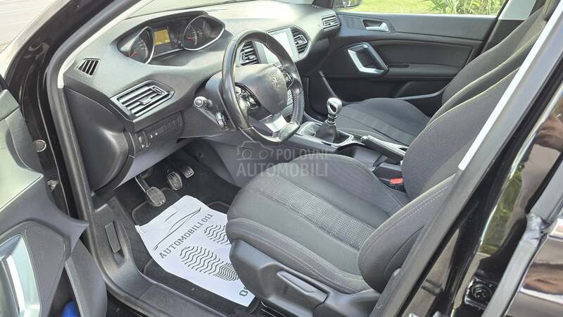 Peugeot 308 1.6 eHDI PANO