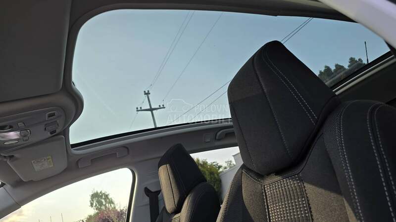 Peugeot 308 1.6 eHDI PANO