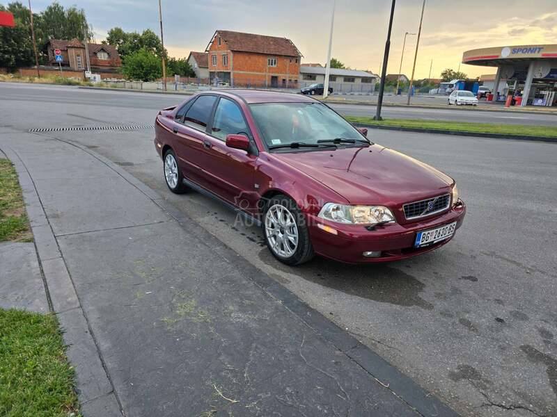 Volvo S40 1.8
