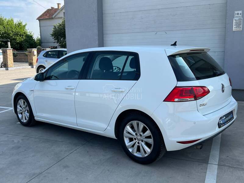 Volkswagen Golf 7 1.6TDI BLUEMOT/NAAV