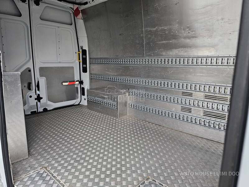 Renault Master 2.3dci REZERVISAN