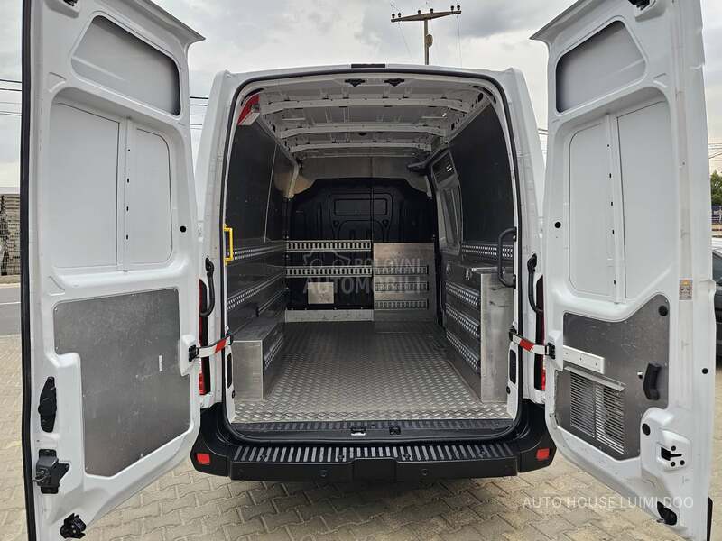 Renault Master 2.3dci REZERVISAN