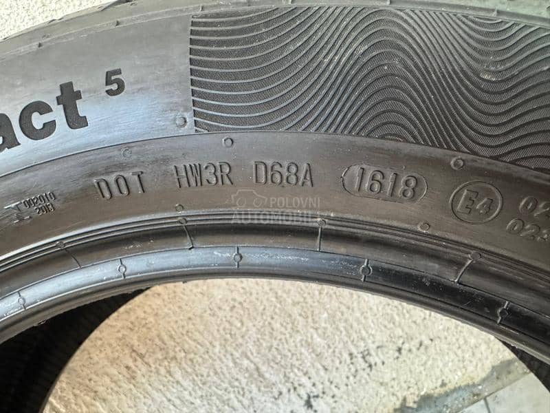 Continental 215/55 R17 Letnja