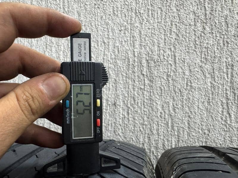 Yokohama 225/65 R17 Letnja