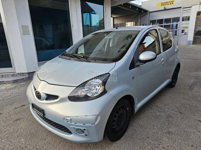 Toyota Aygo 1,4 D iz CH