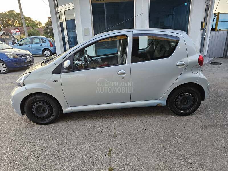 Toyota Aygo 1,4 D iz CH