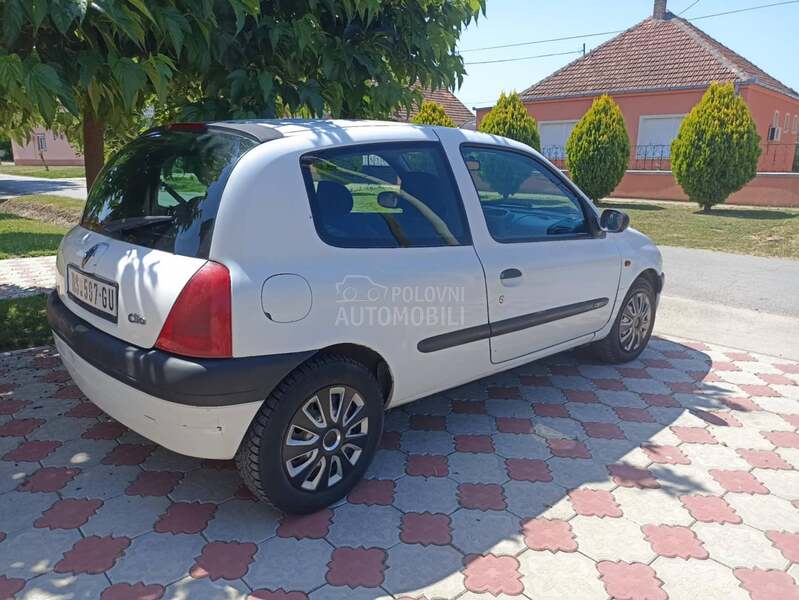 Renault Clio 1.9D t.e.k.r.e.g.