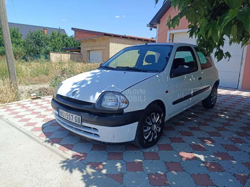 Renault Clio 1.9D t.e.k.r.e.g.