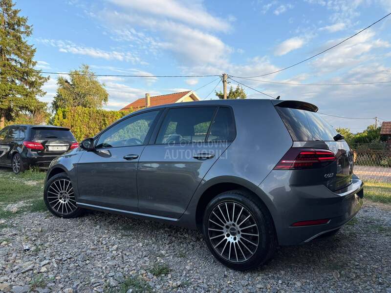 Volkswagen Golf 7 1.0 TSI