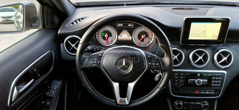 Mercedes Benz A 200 Sport/Nav