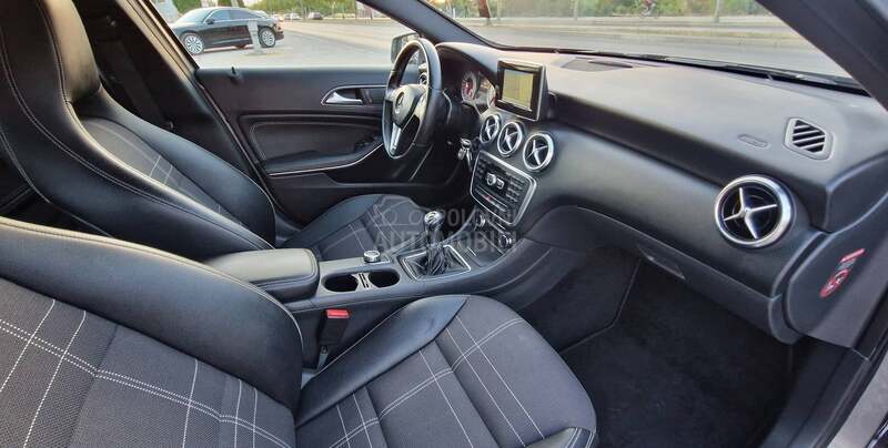 Mercedes Benz A 200 Sport/Nav