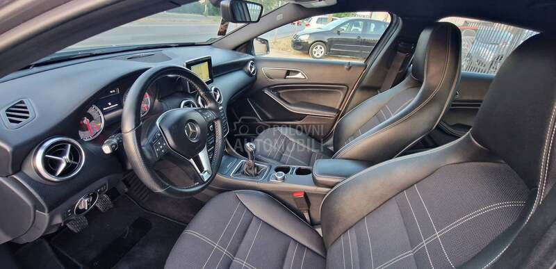 Mercedes Benz A 200 Sport/Nav