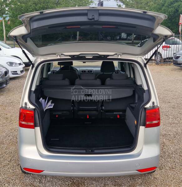 Volkswagen Touran DSG HIGHLINE