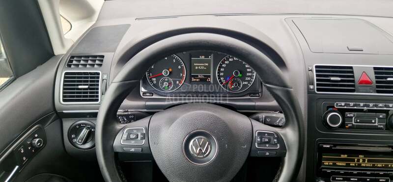 Volkswagen Touran DSG HIGHLINE