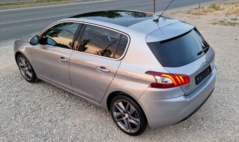 Peugeot 308 1.6E-HDI ALLURE