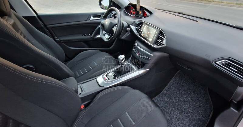Peugeot 308 1.6E-HDI ALLURE