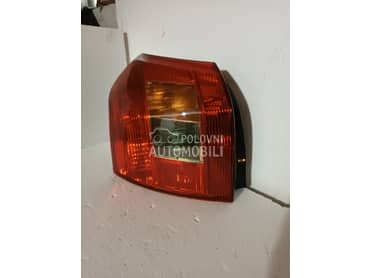 leva stop lampa za Toyota Corolla od 2002. do 2004. god.
