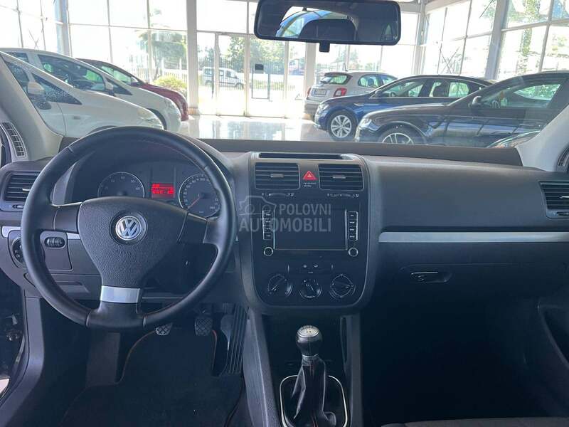 Volkswagen Golf 5 1.6B 102000 K M