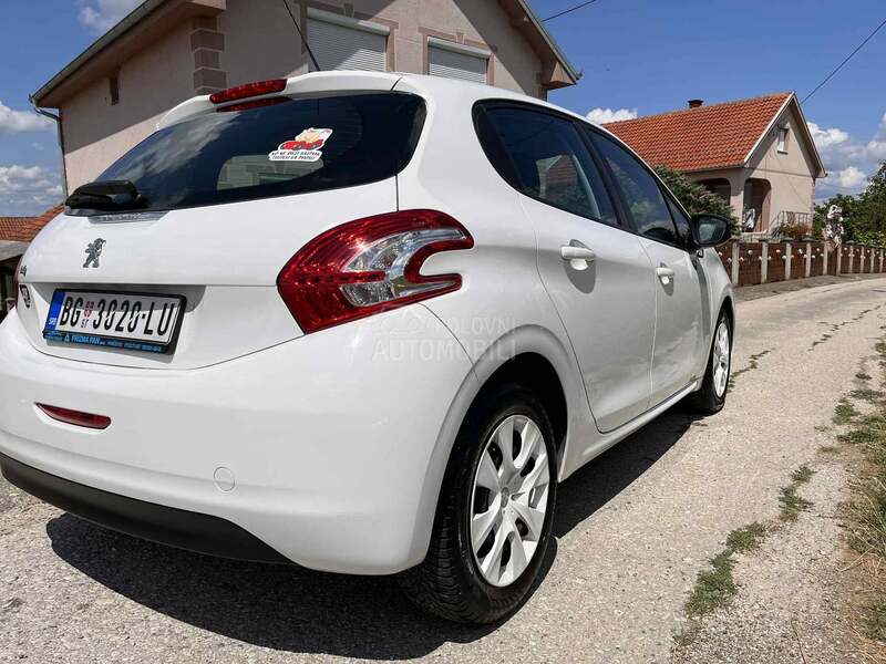 Peugeot 208 NAJJEFTINIJI NOV
