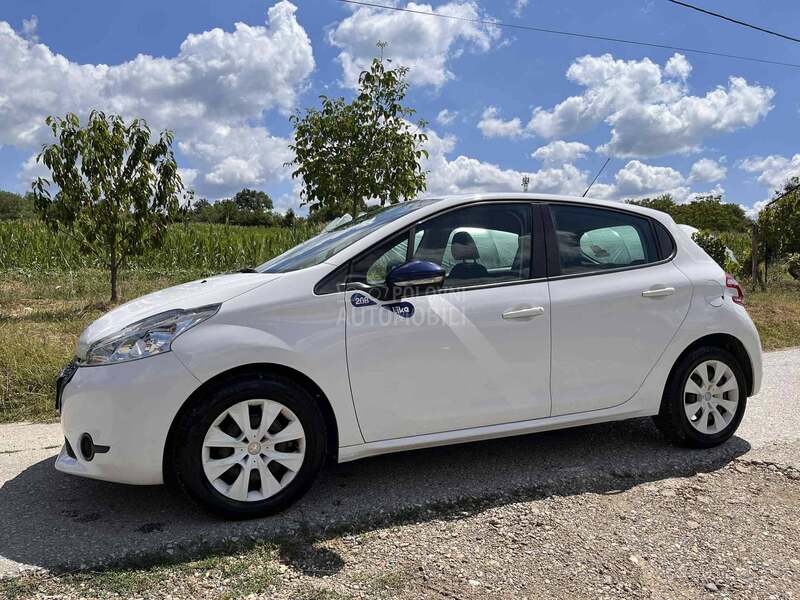 Peugeot 208 NAJJEFTINIJI NOV