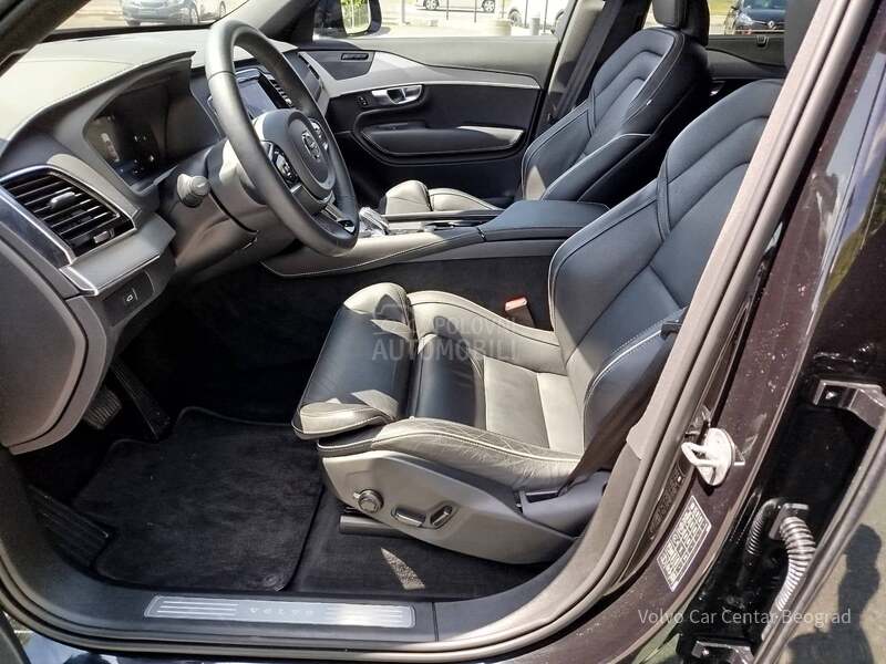 Volvo XC90 2.0 B5 AWD PLUS DARK