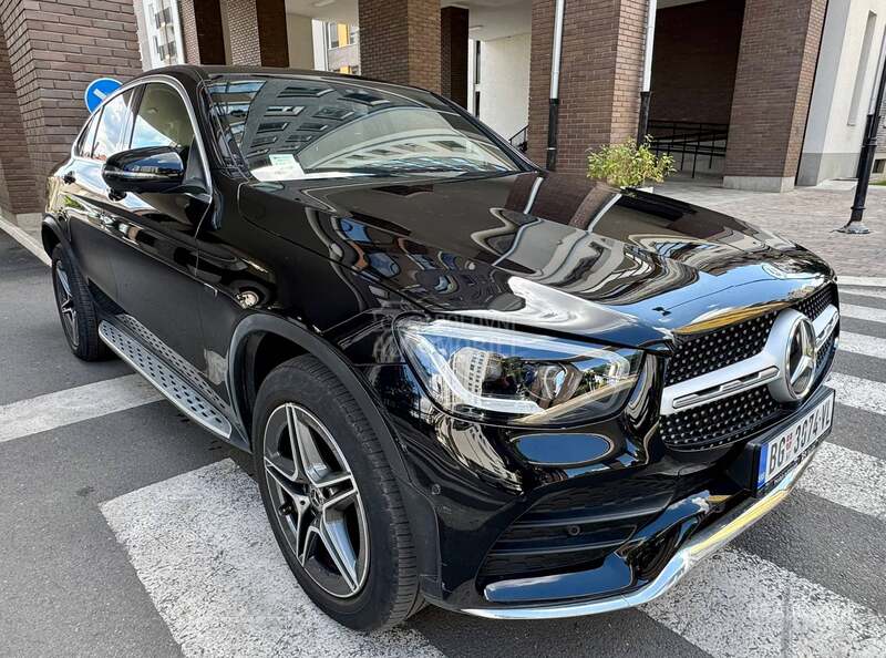 Mercedes Benz GLC 300 de 25.000K.M.